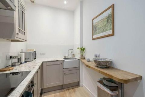 1 bedroom apartment to rent, Regent's Park Road, London, NW1