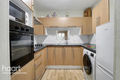 1 bedroom retirement property for sale, Ennerdale Court, Wanstead