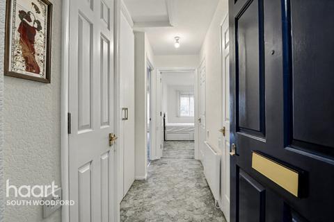 1 bedroom retirement property for sale, Ennerdale Court, Wanstead