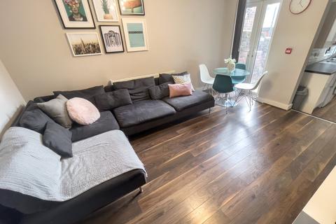 5 bedroom house to rent, Malvern Road, L6 6BN,