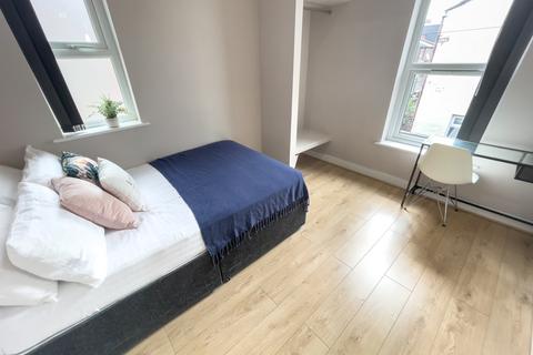 5 bedroom house to rent, Malvern Road, L6 6BN,