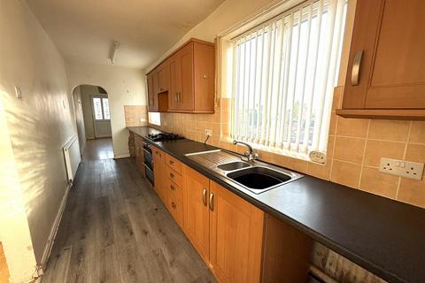 3 bedroom semi-detached house for sale, Hagley Road, Rugeley