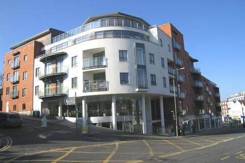 2 bedroom flat to rent, Epsom Road, Guildford GU1