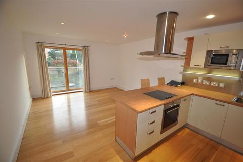 2 bedroom flat to rent, Epsom Road, Guildford GU1