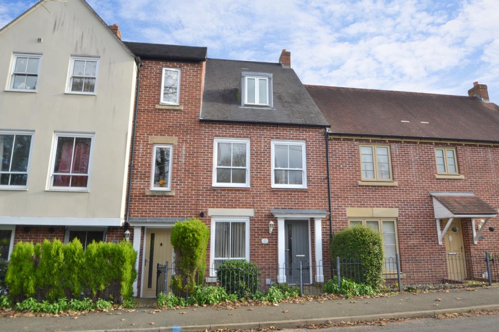 Three Bedroom Property in Lawley