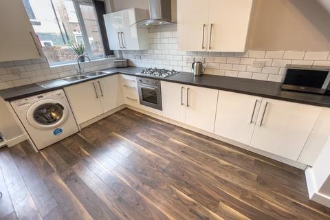 5 bedroom house to rent, Esher Road, L6 6DF,