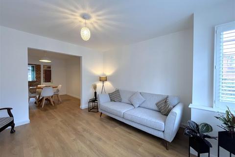 3 bedroom house for sale, Wharf Street, Warwick