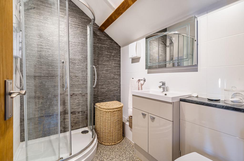 1369543-49-68ff7b...