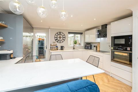 undefined, 15 Coulter Grove, Perton, Wolverhampton, WV6 7AU