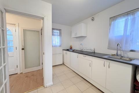 undefined, West Road,  West Drayton, UB7