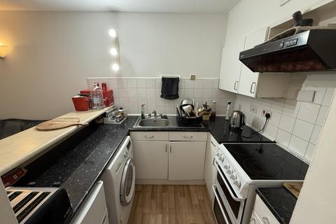 1 bedroom flat to rent, Ground Floor Flat Pavilion Way, Edgware HA8