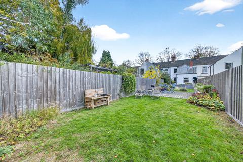 3 bedroom terraced house for sale, Broadway, Kettering NN15