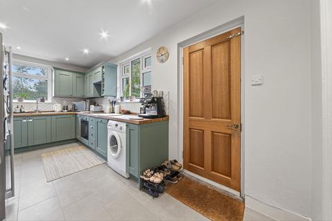 3 bedroom terraced house for sale, Broadway, Kettering NN15