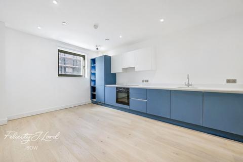 2 bedroom flat to rent, Trego Road, LONDON