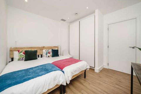 undefined, West Gate, London W5