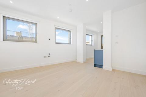 undefined, Trego Road, LONDON