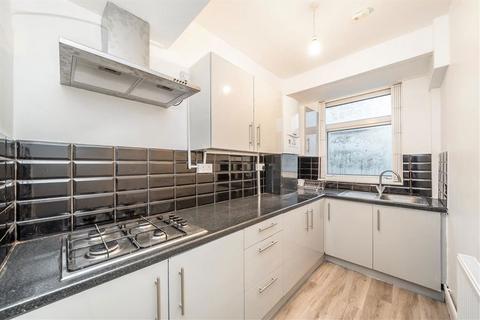 undefined, Lyndon Avenue, Sidcup DA15