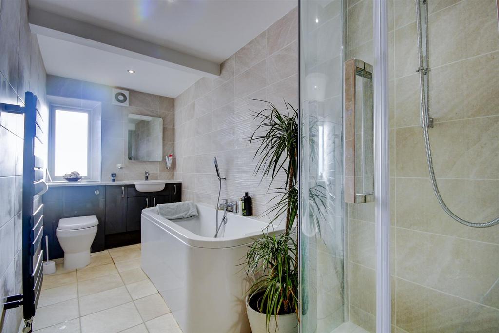 Luxury ensuite/house bathroom