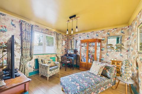 undefined, Warwick Crescent, Porthcawl CF36