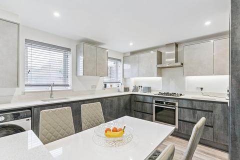 3 bedroom terraced house for sale, Springbrook, St Neots PE19