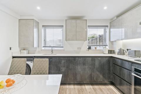 3 bedroom terraced house for sale, Springbrook, St Neots PE19
