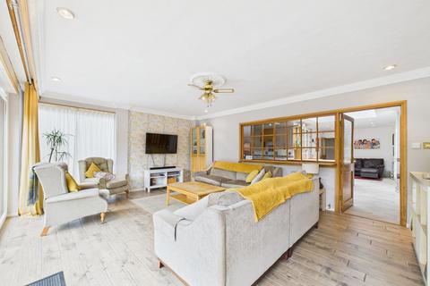 4 bedroom detached house for sale, Broadway, Yaxley, PE7