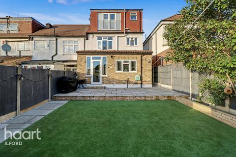 4 bedroom end of terrace house for sale, Studley Drive, ILFORD