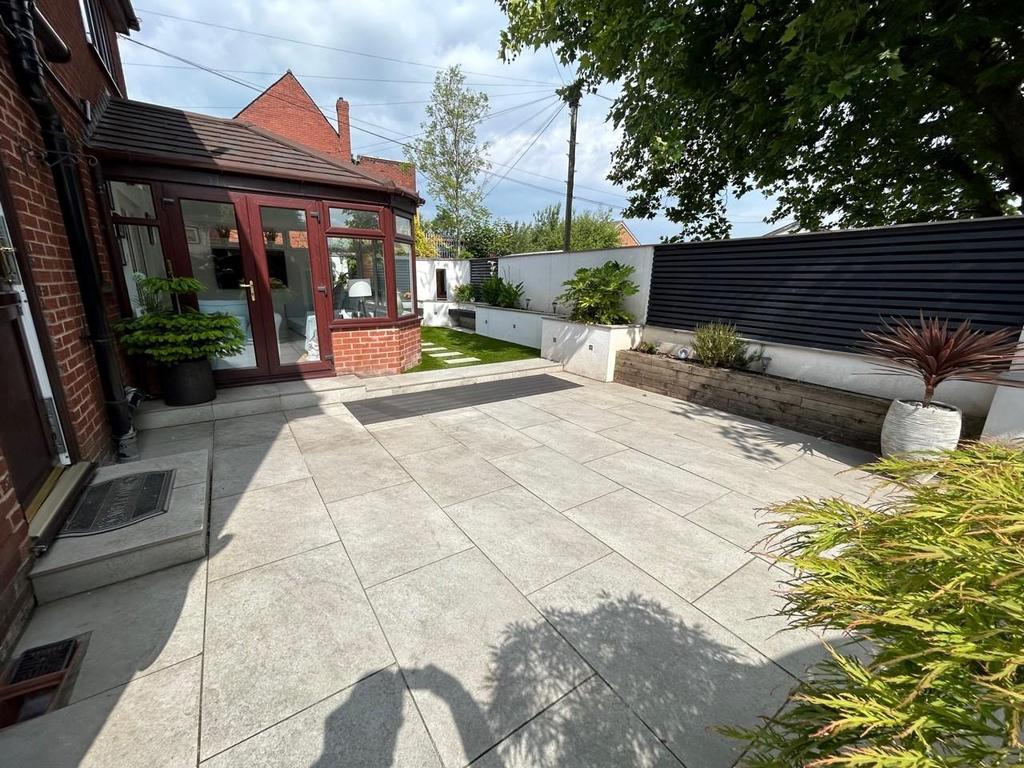 Detached House (11).jpg
