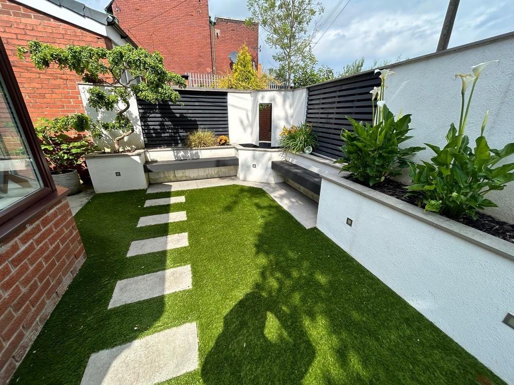 Detached House (12).jpg