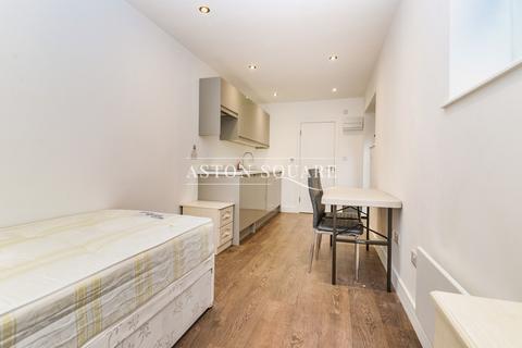 undefined, Eastside Road, London, NW11