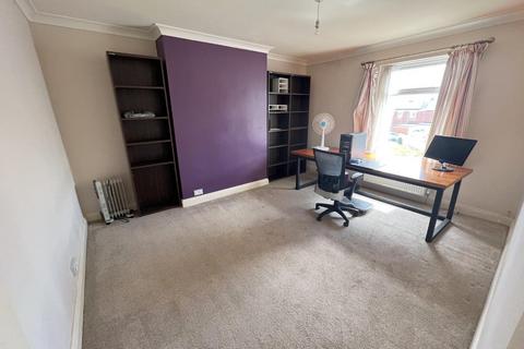 5 bedroom terraced house for sale, High Street North, Langley Moor, Durham