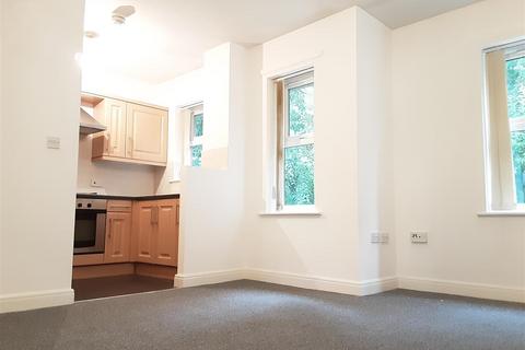 2 bedroom flat to rent, Marshes Fold, Parsonage Road. Walkden, Manchester