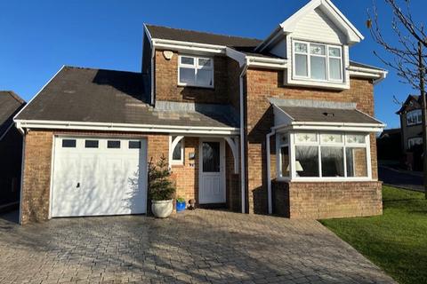 4 bedroom detached house to rent, Bryn Hedydd, Llangyfelach, SA6 8BS