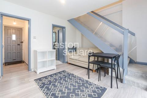 2 bedroom maisonette to rent, Holders Hill Drive, London, NW4
