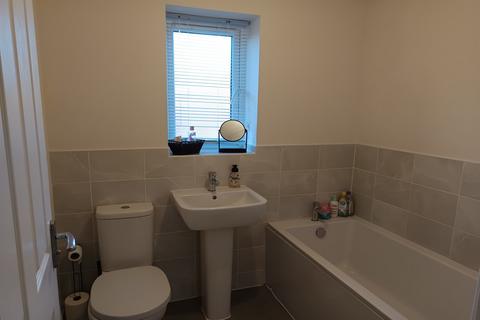 3 bedroom semi-detached house to rent, Lichfield WS14