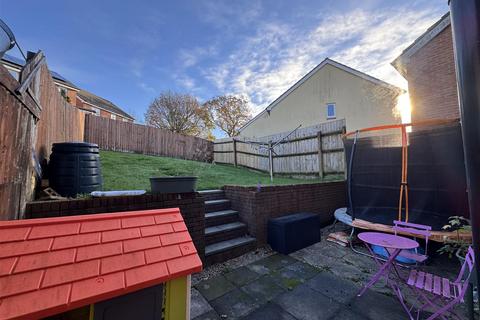 undefined, Dol Y Dderwen, Ammanford