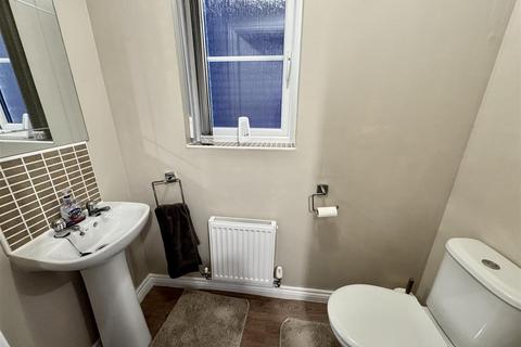 undefined, Dol Y Dderwen, Ammanford