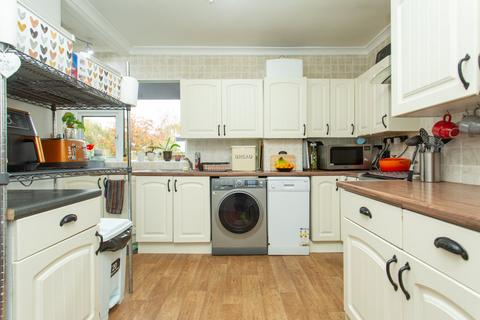 2 bedroom bungalow for sale, Ridgeway Road, Herne Bay, Kent, CT6