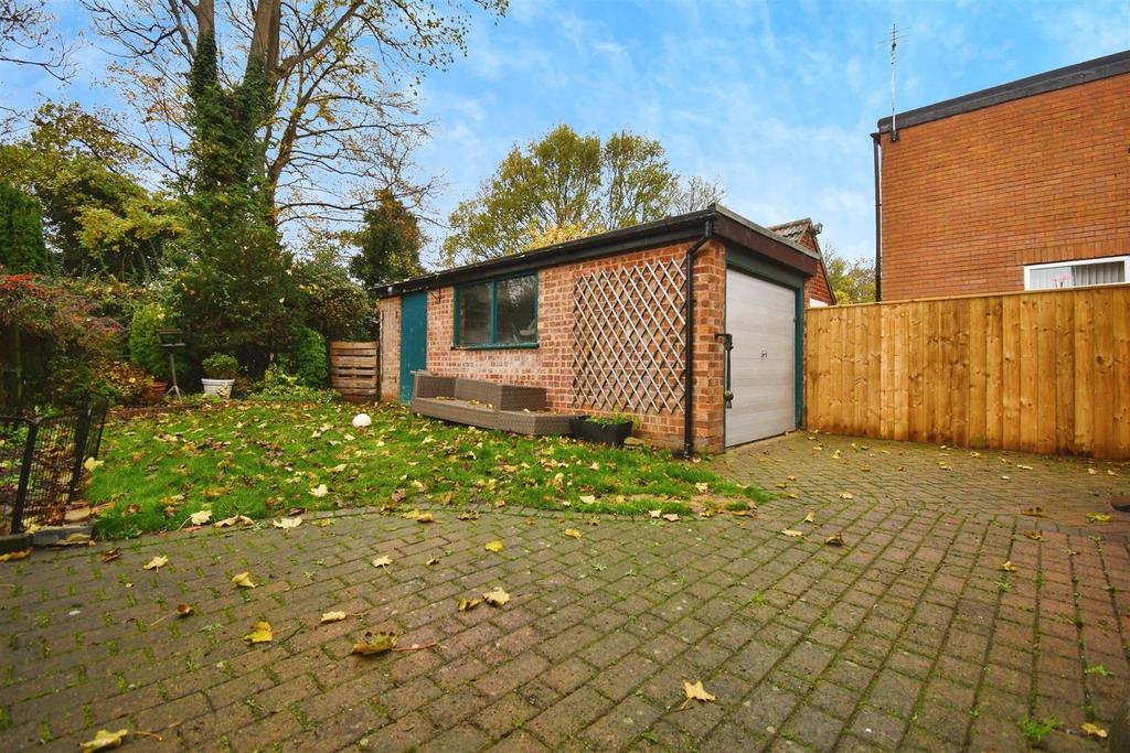 Rear external