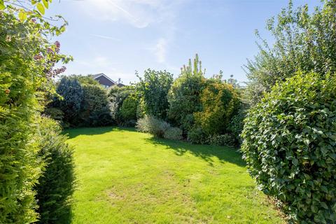 undefined, Chequers Park, Wye TN25