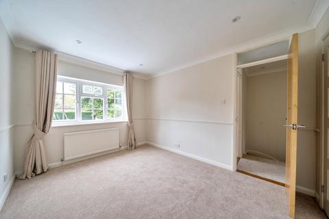 3 bedroom terraced house for sale, Hanover Walk, Weybridge, KT13