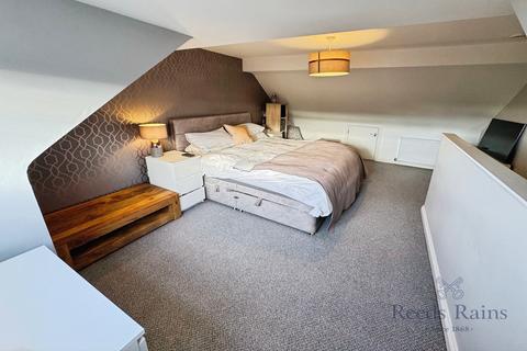 3 bedroom end of terrace house for sale, Millgate Court, North Yorkshire YO8
