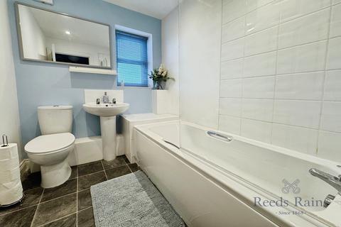 3 bedroom end of terrace house for sale, Millgate Court, North Yorkshire YO8