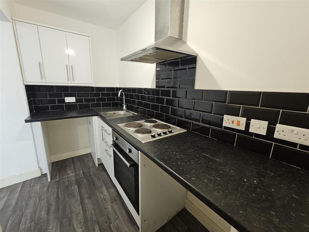 Hebron Street, Royton 1 bed flat - £695 pcm (£160 pw)