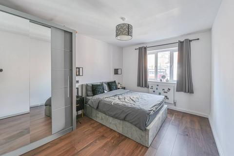 undefined, Streatham High Road, Streatham, London, SW16