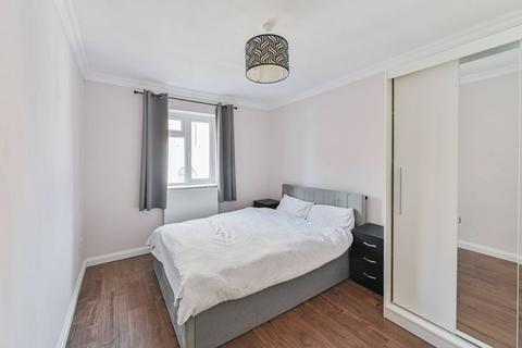 undefined, Streatham High Road, Streatham, London, SW16