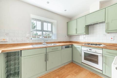 2 bedroom flat for sale, High Street, Edgware, HA8