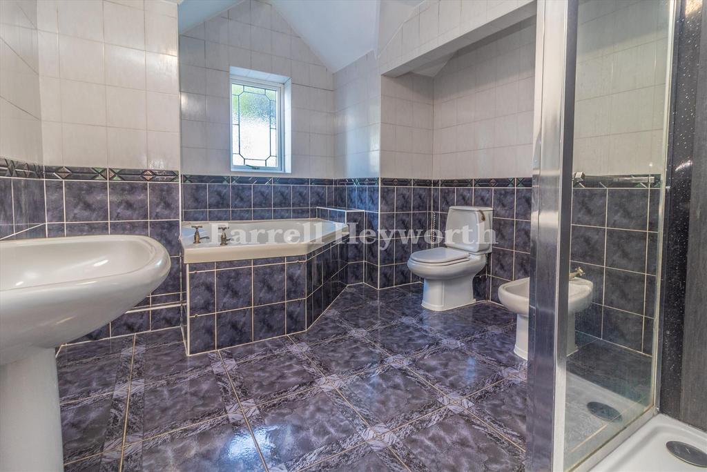 Bathroom image 2