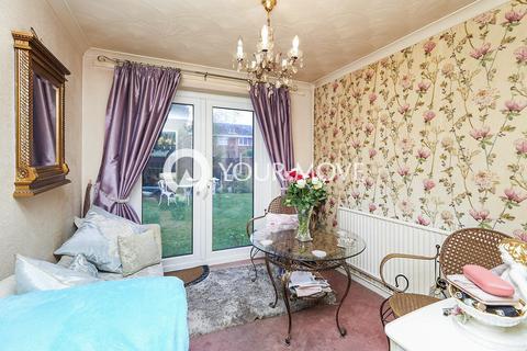 undefined, Halcyon Way, Staffordshire DE14