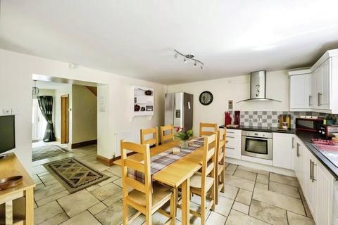 undefined, Main Street, Doncaster DN7